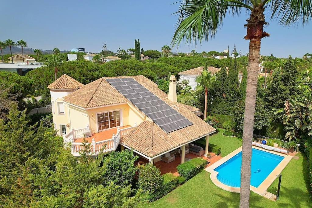 Beachside 4 Beds Cozy Villa, 700m Canas Beach! Villa *