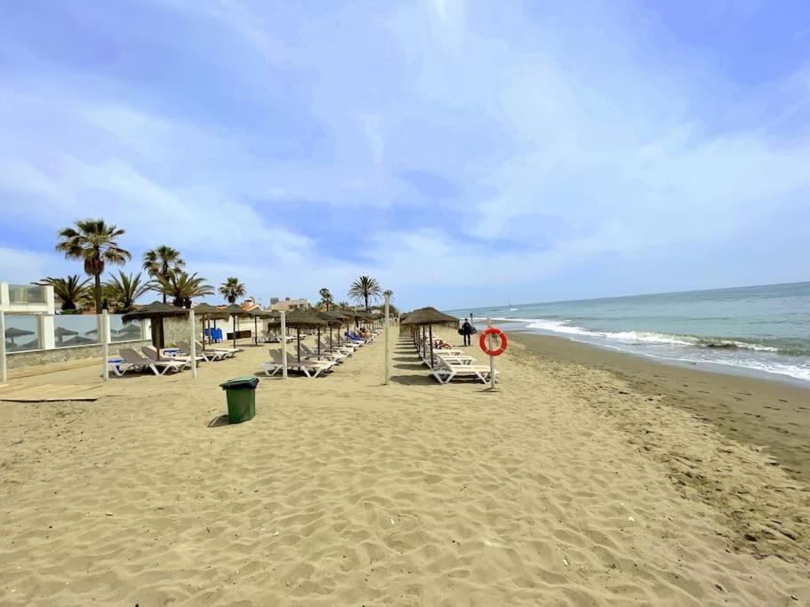 Villa Beachside 4 Beds Cozy Villa, 700m Canas Beach! Marbella