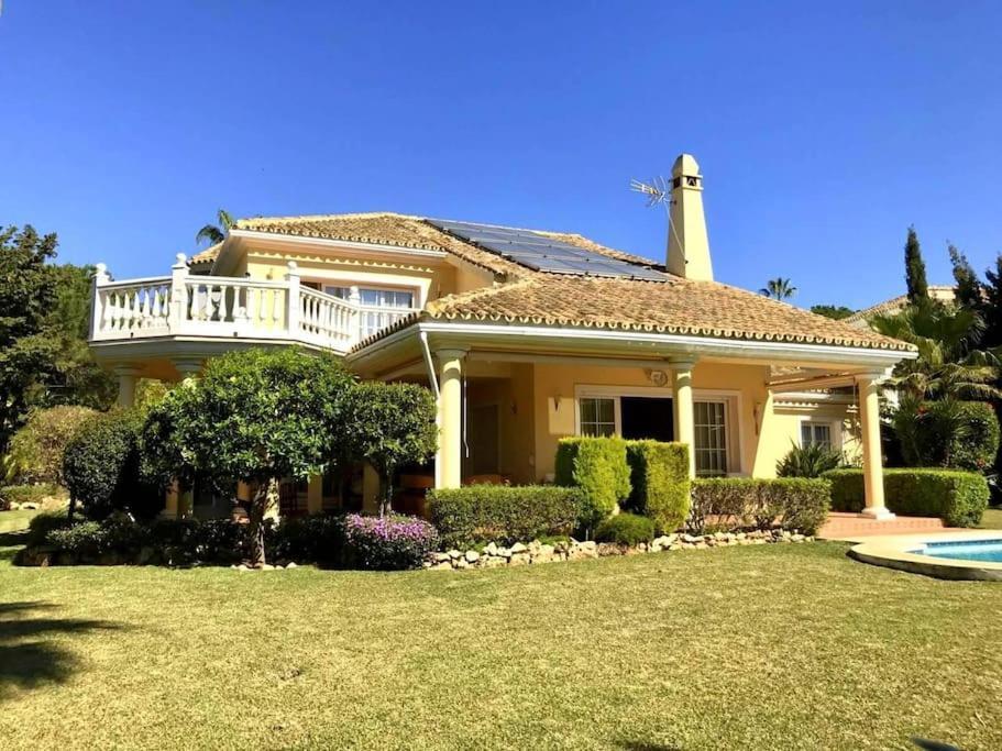 Beachside 4 Beds Cozy Villa, 700m Canas Beach! * Marbella